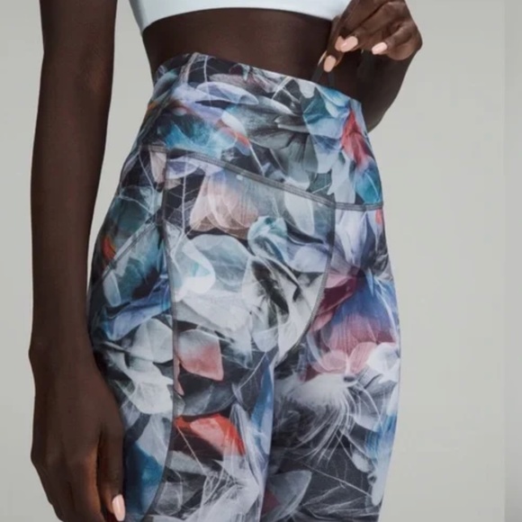 Lululemon Fast and Free High Rise Tight 25” Leggings - Picture 2 of 15